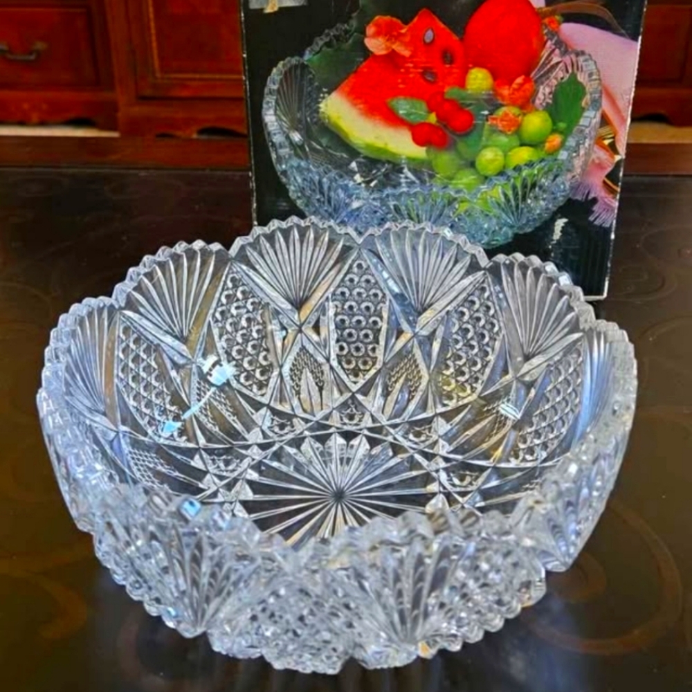 Mikasa Crystal Bowl